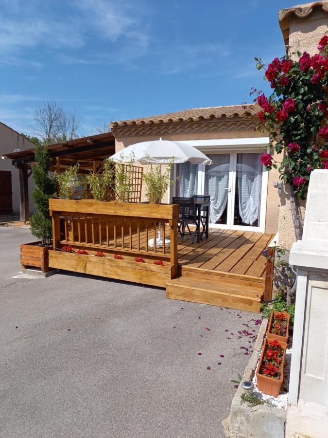 Studio agréable et très lumineux  Salles-dʼAude Esterno foto